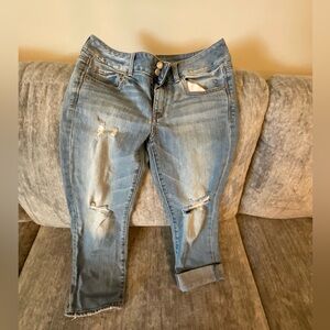 Women’s size 8 cropped American Eagle jeans